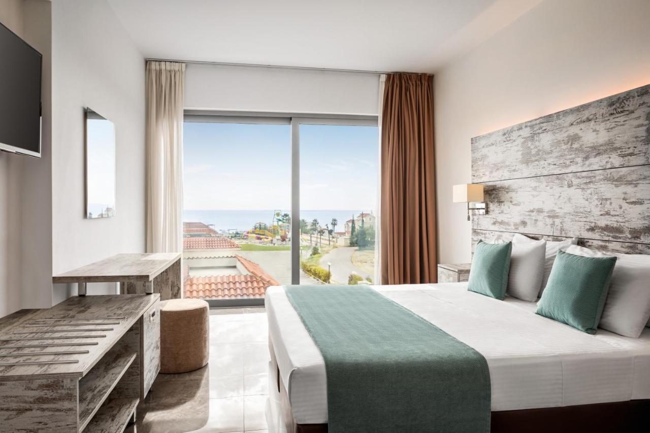 Ramada Hotel & Suites By Wyndham Aya Napa Dış mekan fotoğraf